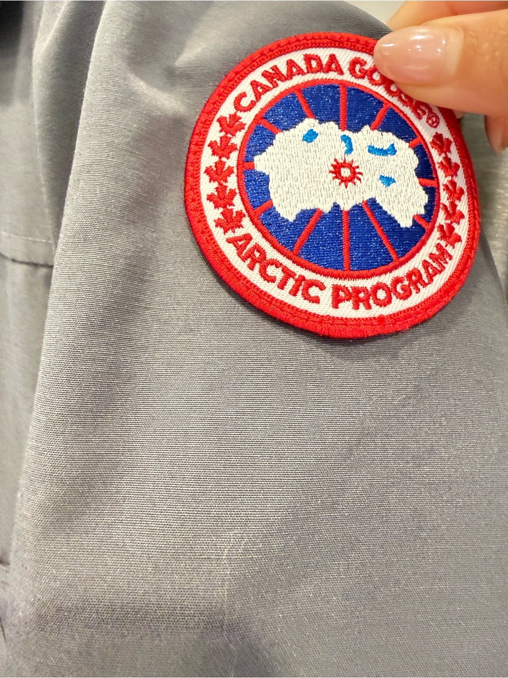Canada Goose Men's Langford Hooded Parka with Fur Trim size small - Picture 5 of 9